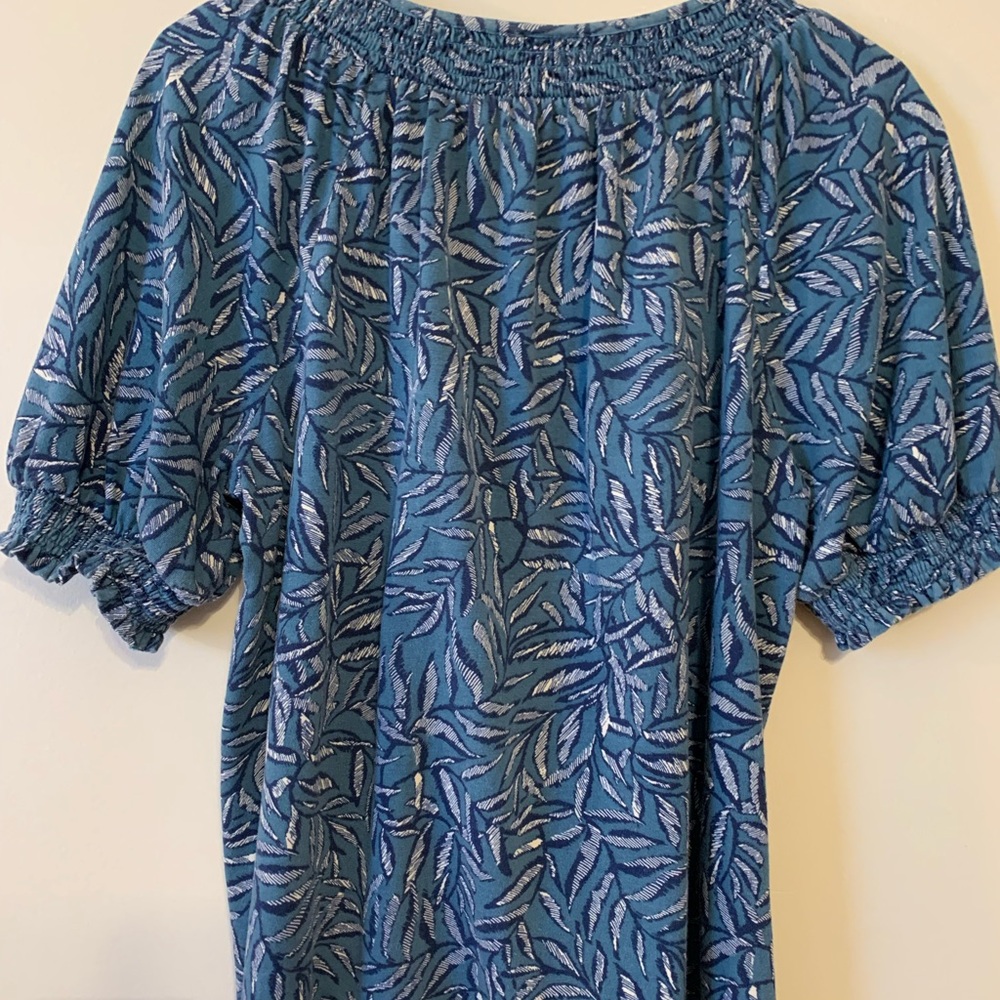 Wonderly Teal Leaf Pattern Blouse - Picture 6 of 7